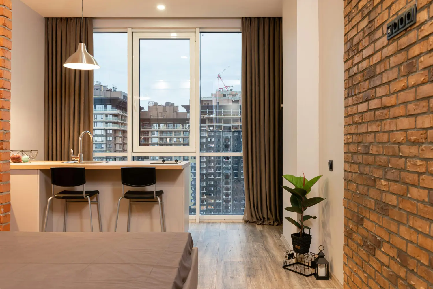  FÜR IMMOBILIENVERKÄUFER   FÜR IMMOBILIENKÄUFER   FÜR IMMOBILIENVERMIETE